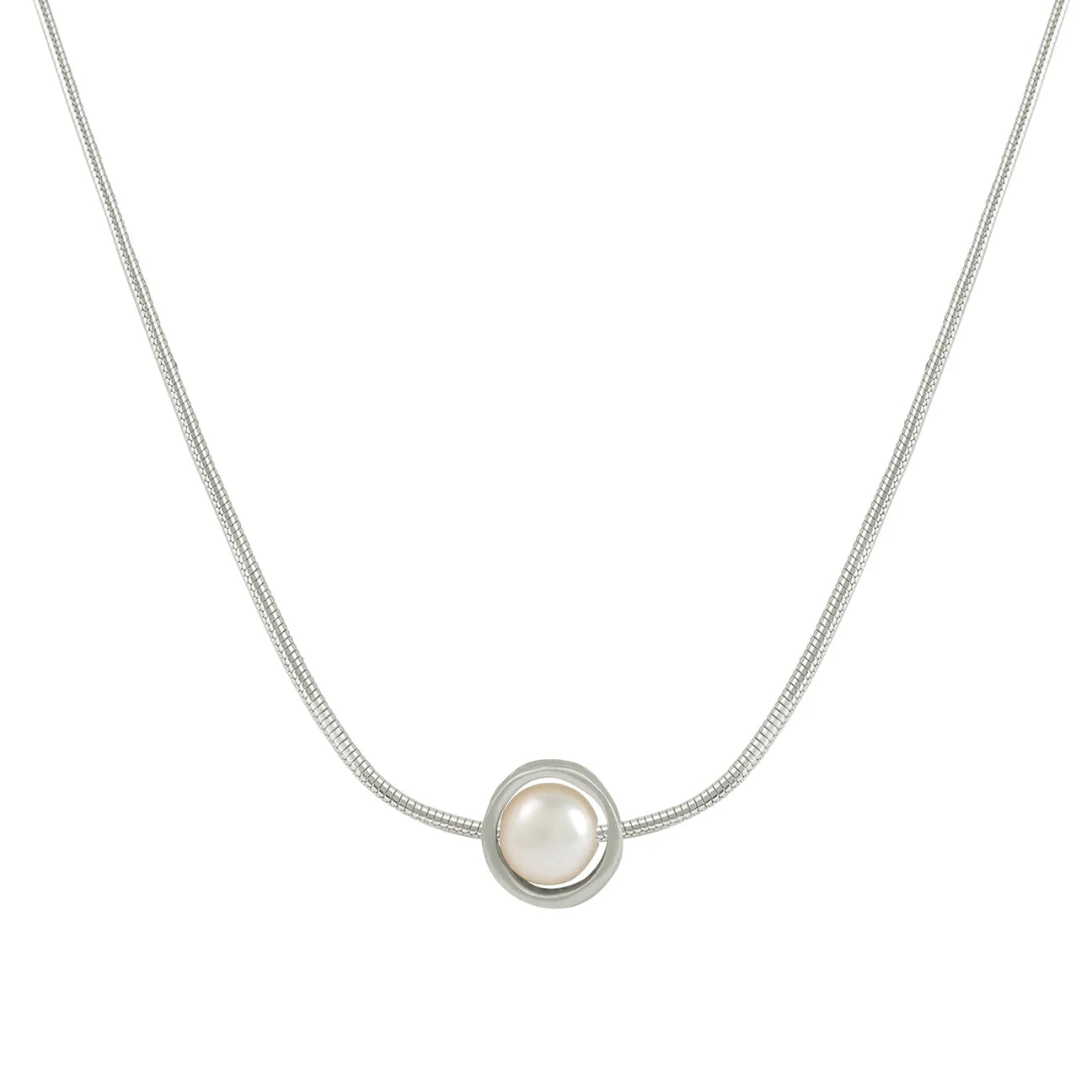 Pearl In Silver Circle Necklace