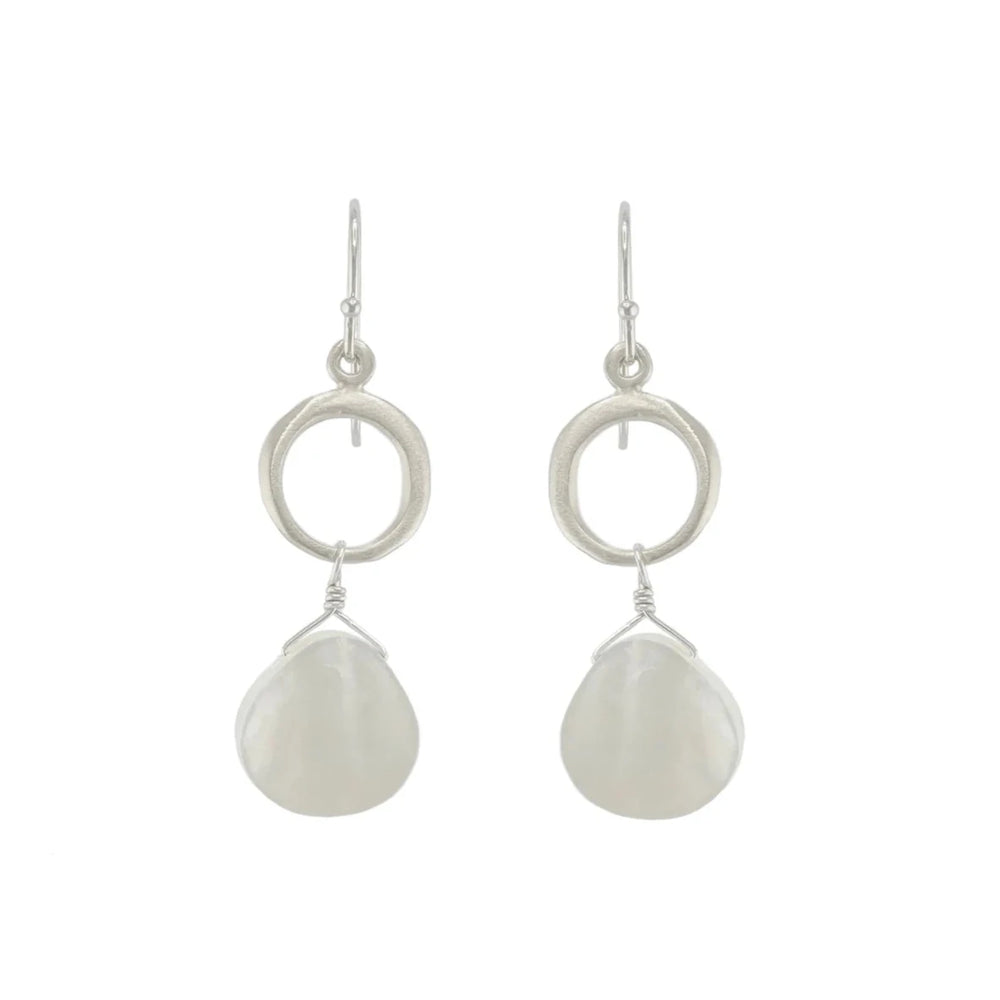 Small Circle w. Mother of Pearl Drop Earrings