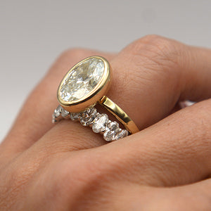 Oval Cut Diamond Band