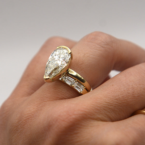 Emerald Cut Diamond Band