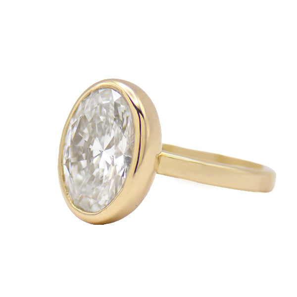 Solitaire Oval Ring