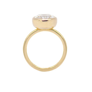 Solitaire Oval Ring