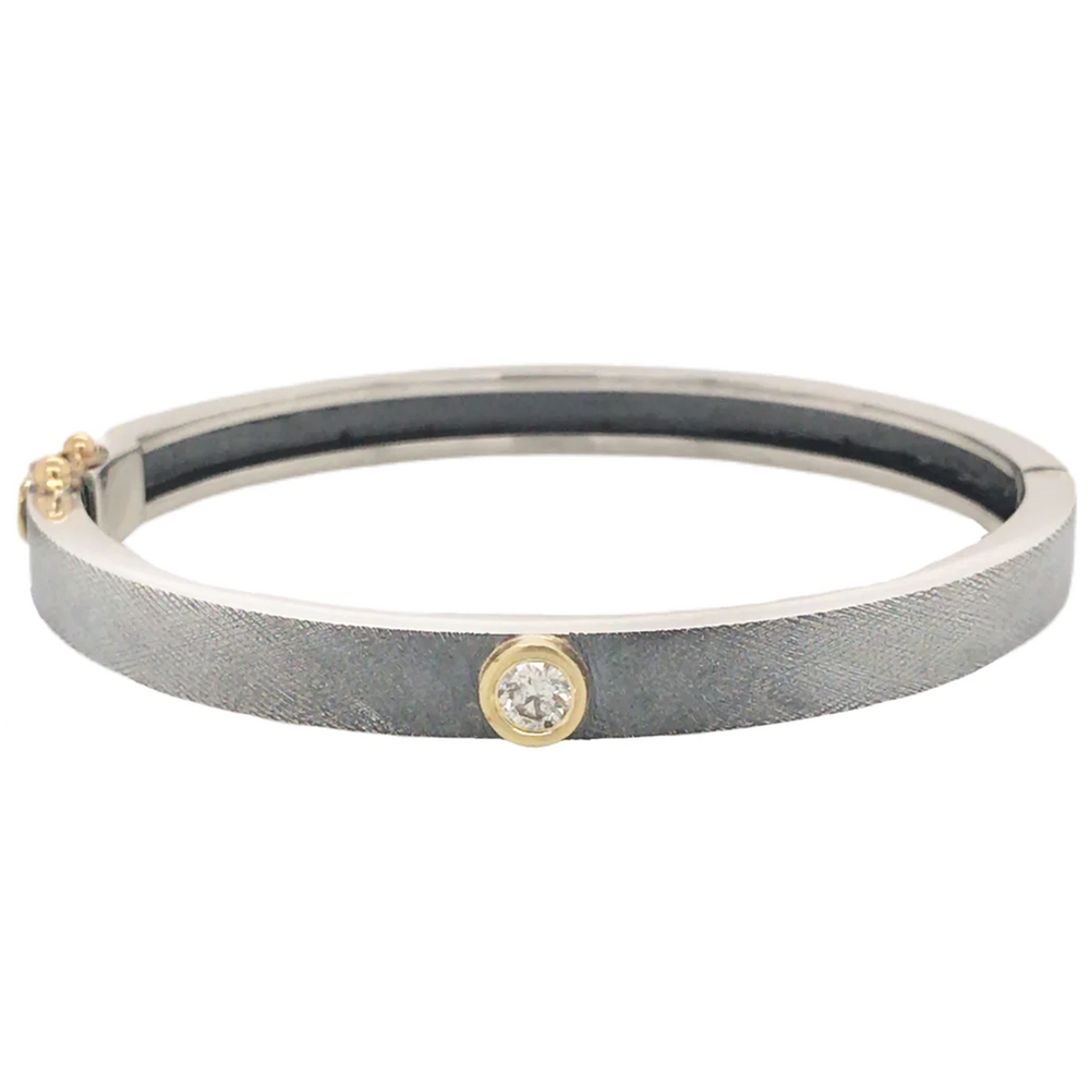 
                
                    Load image into Gallery viewer, &amp;quot;Junia&amp;quot; 6mm Yellow Gold Bezel Bangle
                
            