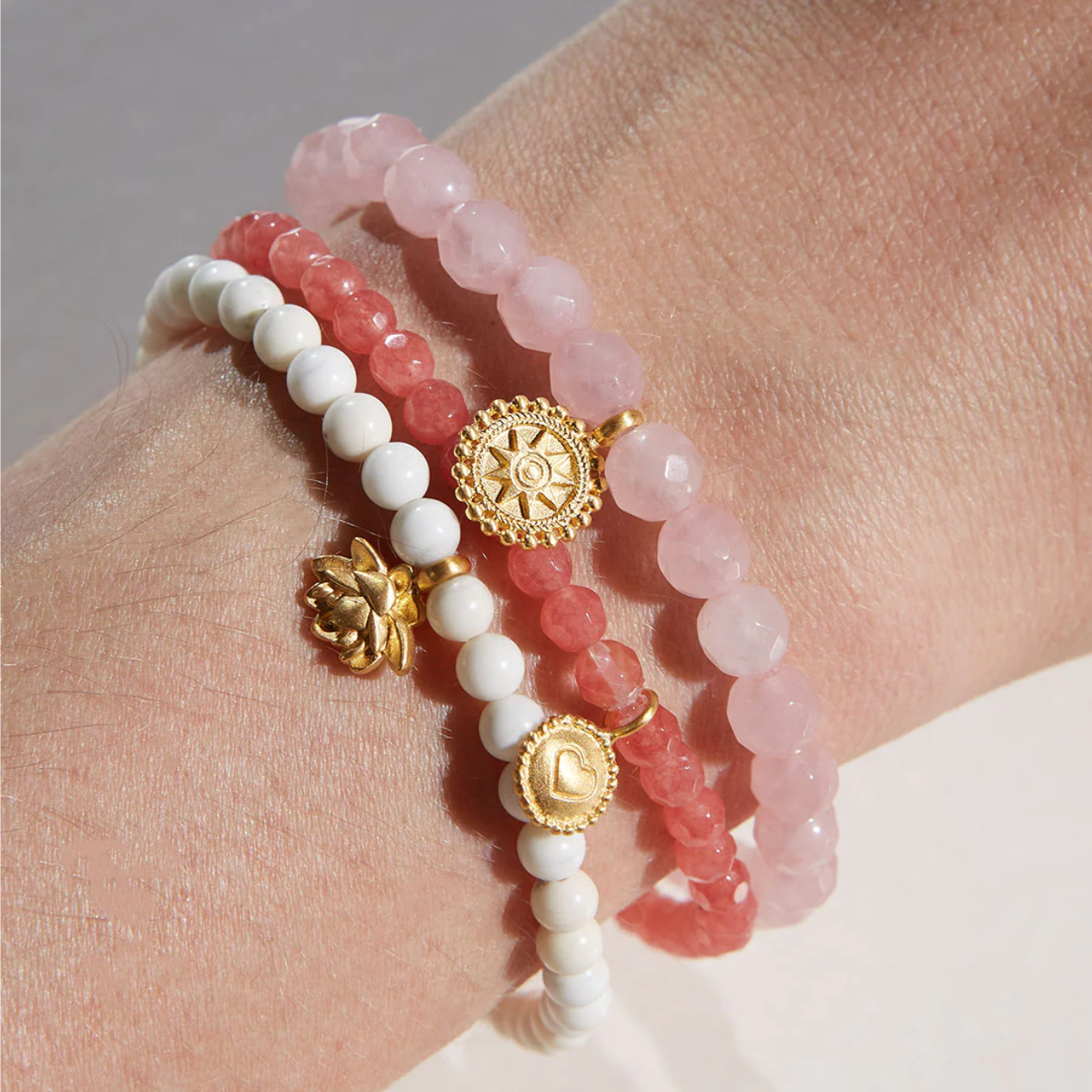 Walk in Harmony Lotus White Turquoise Bracelet