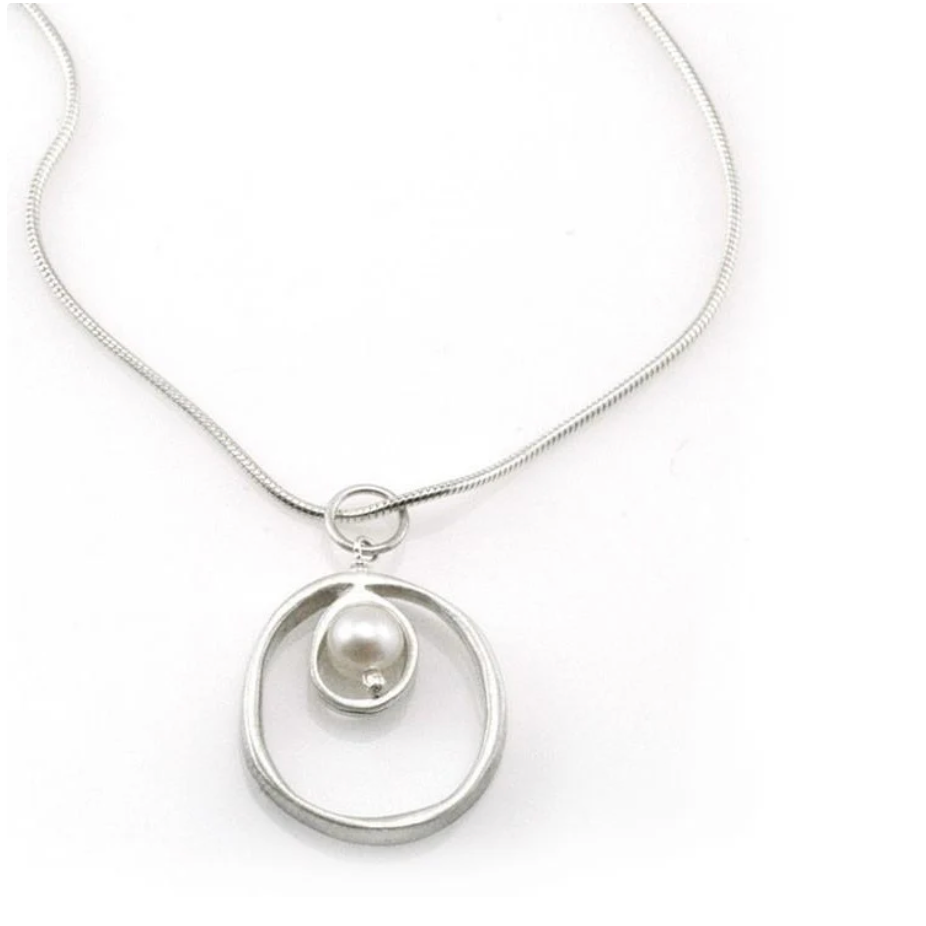 "Open Circles With Pearl" Necklace