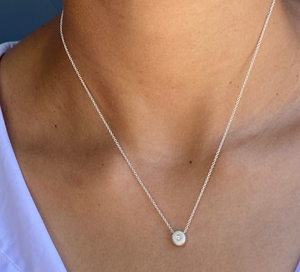 circle diamond necklace