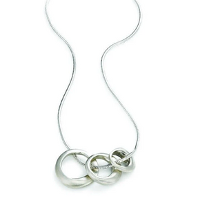 three rings necklace