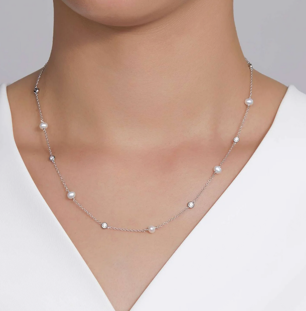 Alternating Pearl Necklace