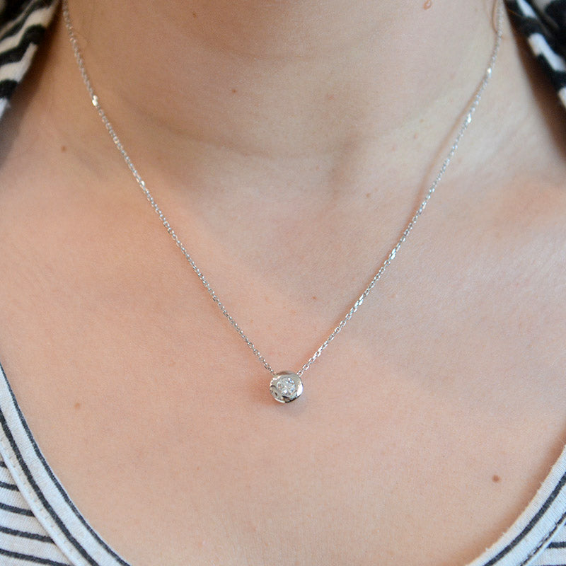 White Gold Diamond Pendant Necklace